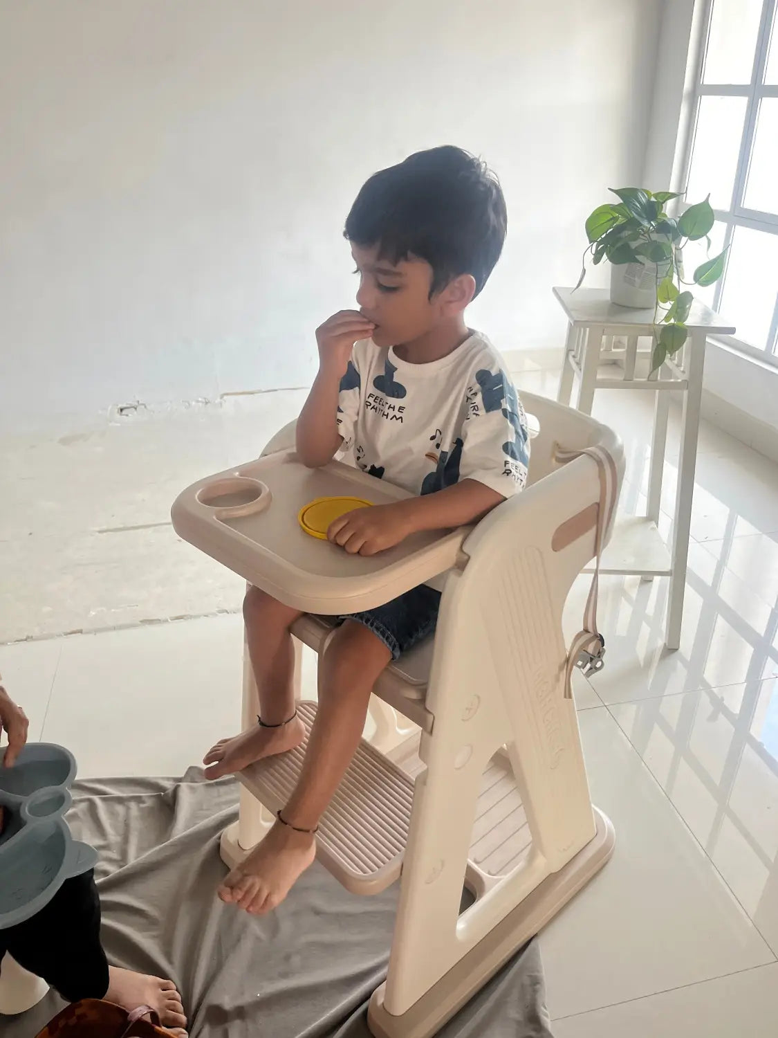 How to Choose the Right High Chair for Your Child? Making Mealtimes Easier